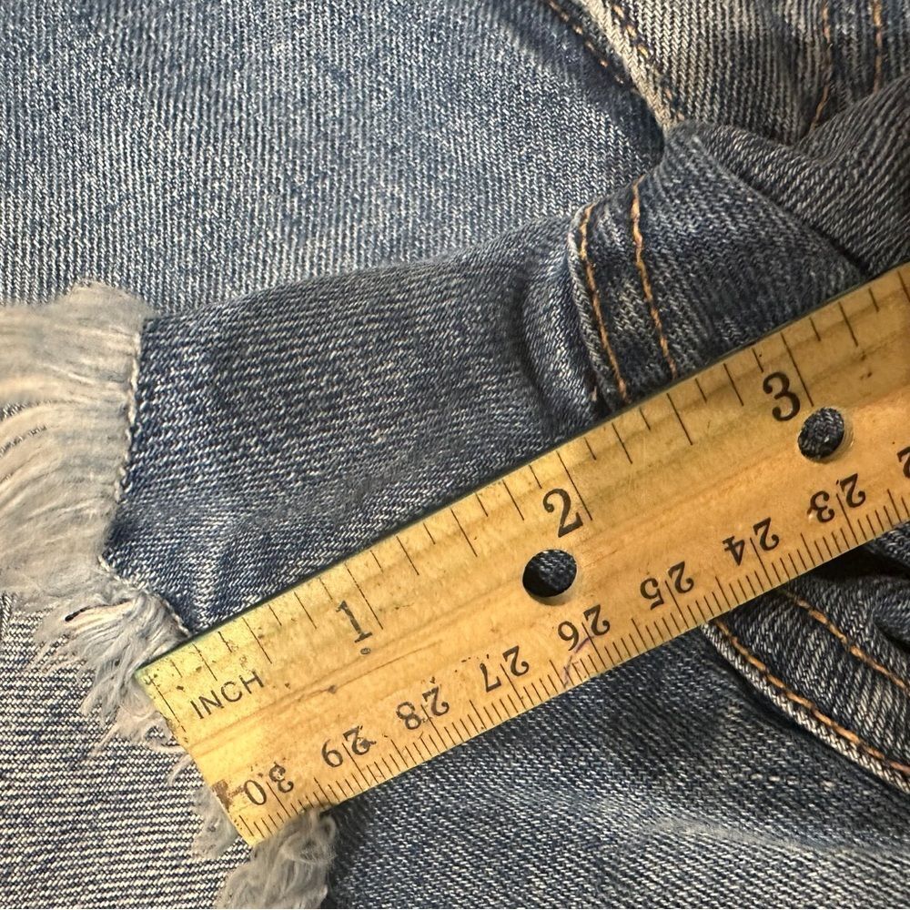 rag & bone | 26 | Distressed Jean Shorts gunner 2.5” inseam - Picture 8 of 8